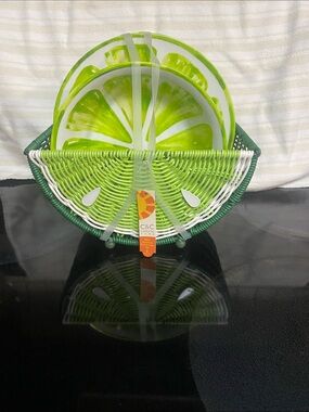 C&C California Lime Green and White Citrus Wicker Plate Set 8 piece